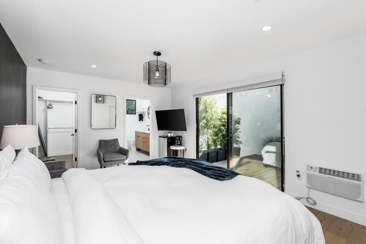 Modern Guest Room Los Angeles Extérieur photo